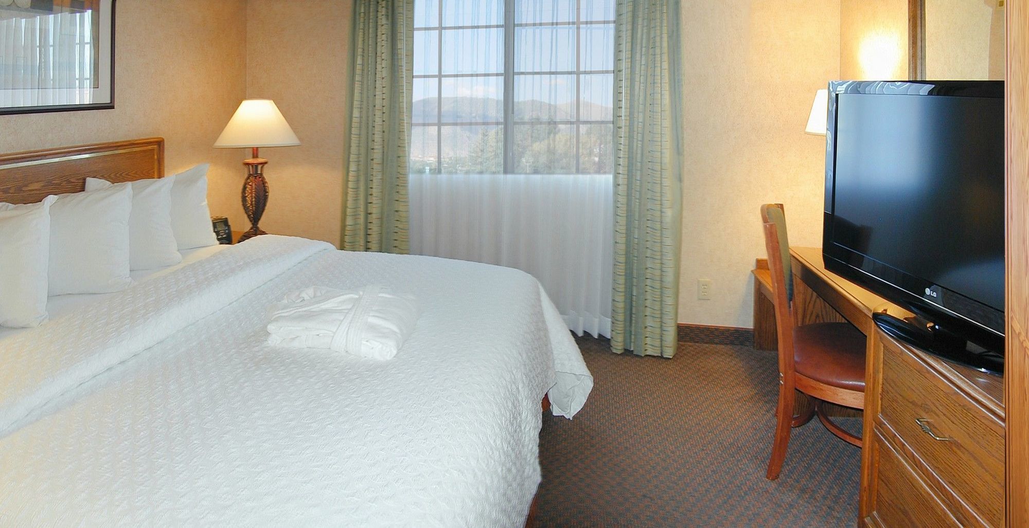 Embassy Suites By Hilton Flagstaff Phòng bức ảnh